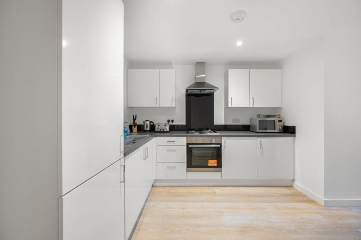 A Lovely 2 Bedroom Apartment In The Heart Of Preston Πρέστον Εξωτερικό φωτογραφία